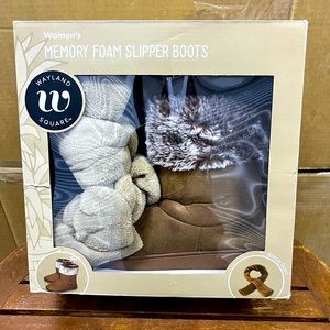 Womens Memory Foam Slipper Boots w/ Scarf in Brown/Light Brown
